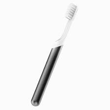 How-to-open-quip-toothbrush-for-cleaning